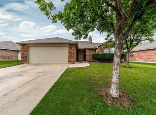 300 McKamy Blvd, Denton, TX 76207
