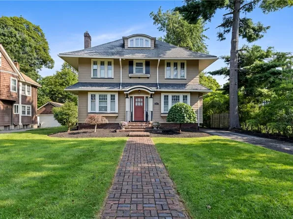 156 Windemere Rd, Rochester, NY 14610