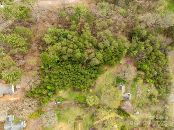 9999 Dog Star Ln, Alexander, NC 28701