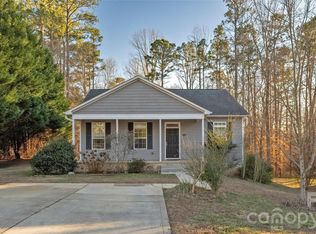 107 Barndale Dr, Troutman, NC 28166