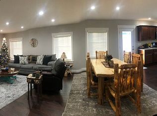 219 N Westland Dr, Hutchinson, KS 67501