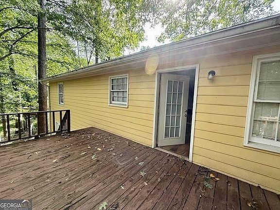 2nd image of 1593 Cherry Hill Ln SW