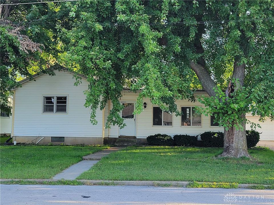 1st image of 118 Sherman St