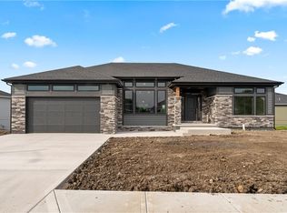 1208 Ladys Ln, Harrisonville, MO 64701