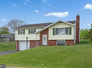 1525 Jody Ave, Lebanon, PA 17046