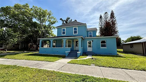 701 New York Ave Photo 1