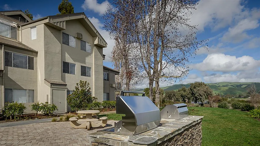 Creekside Village — Photo 4