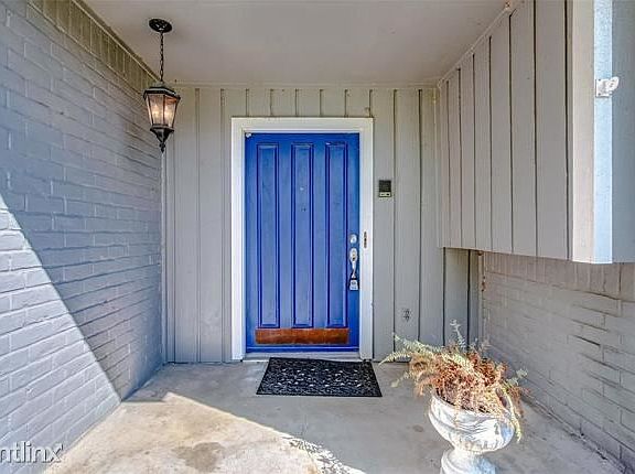 4th image of 8903R Pine Shores Dr