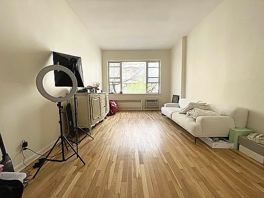 1st image of 66 E 80th St APT 3A