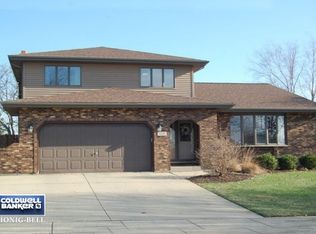 1221 Darin Dr, Lockport, IL 60441