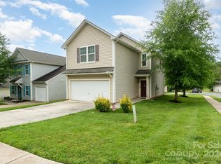 9102 Sharpes Cir, Charlotte, NC 28214