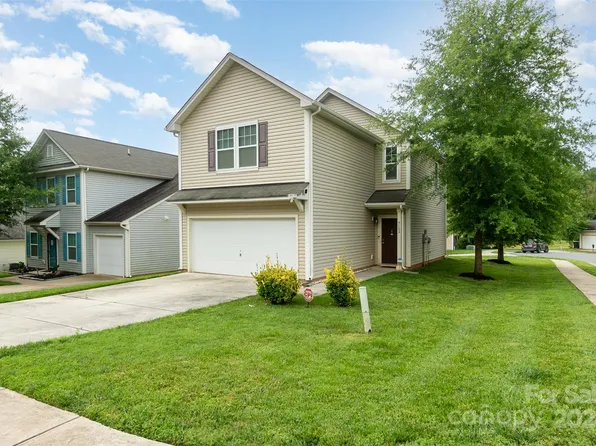 9102 Sharpes Cir, Charlotte, NC 28214