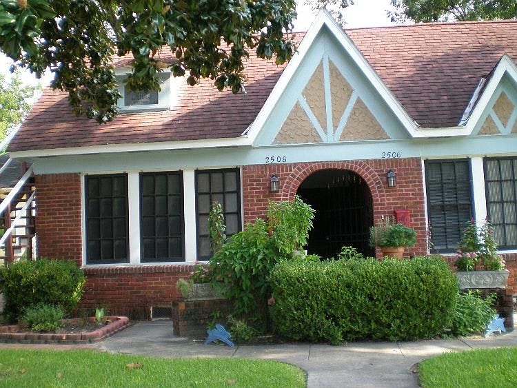 1st image of 2508 White Oak Dr #Duplex