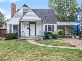 2319 Riverside Dr NE, Grand Rapids, MI 49505