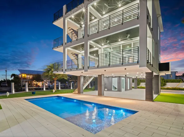 265 Pueblo St, Plantation Key, FL 33070