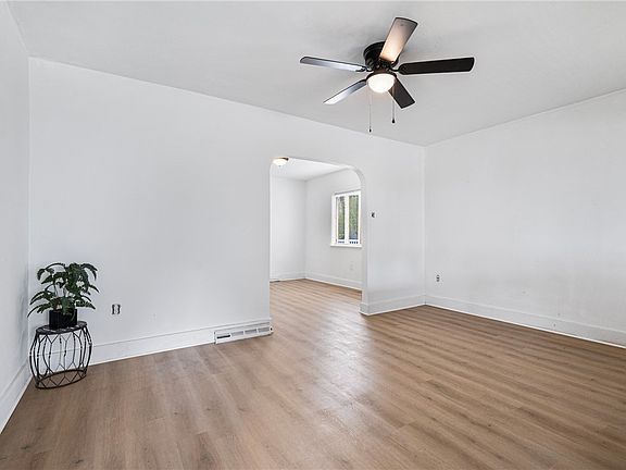 5th image of 1716 Davidson St