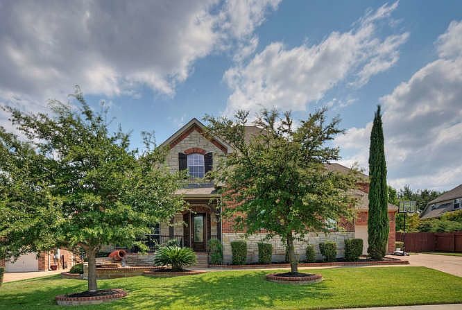 1st image of 2787 Lake Forest Dr