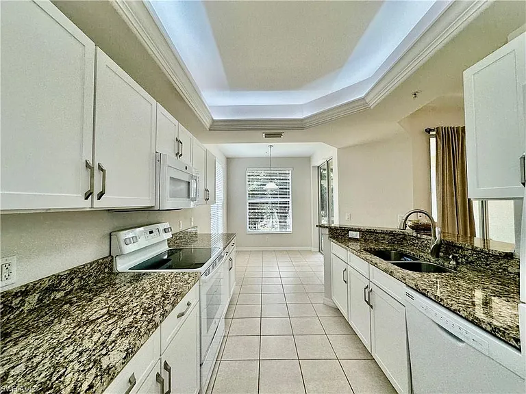 1345 Henley St #707 — Photo 10