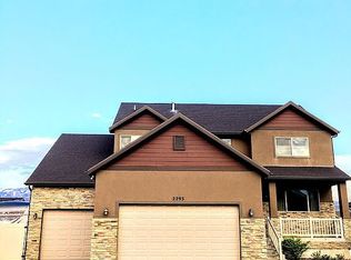 2293 S Mountain View Blvd, Woods Cross, UT 84087