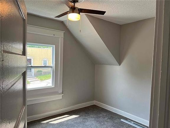 5th image of 343 Wheeling Ave