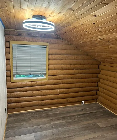 21 Spruce Dr — Photo 1