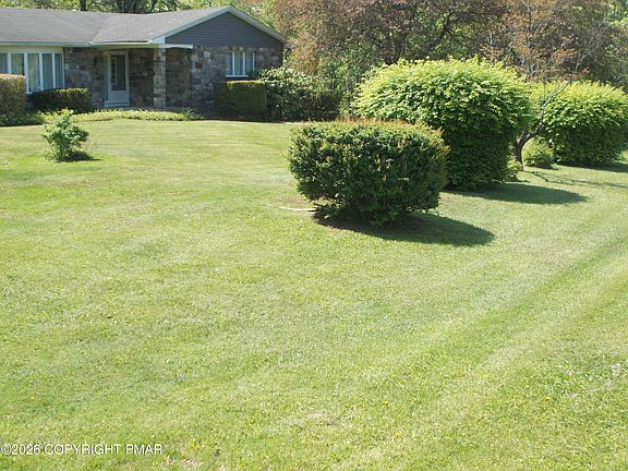 3rd image of 5130 Mountain View Dr