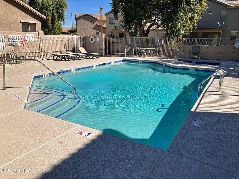 7392 W Tierra Buena Ln — Photo 15