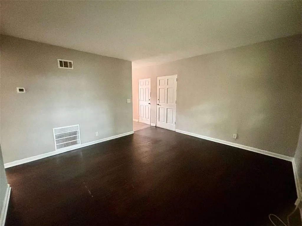2 bed, 1.0 bath, 650 sqft, $1,125 — Photo 4