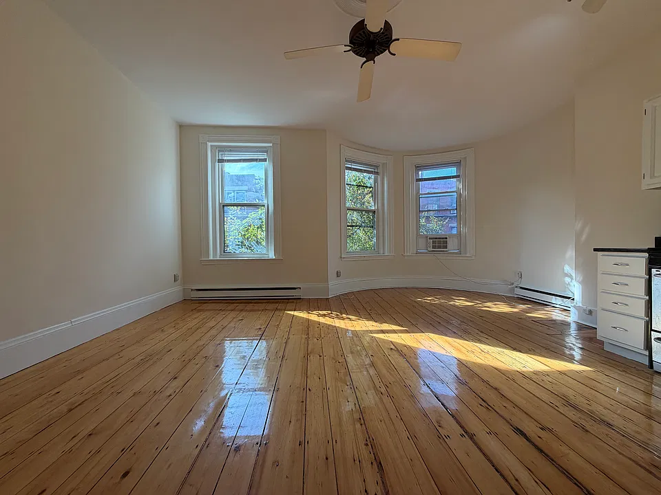15 Symphony Rd #6
