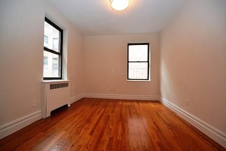 5th image of 110 Bennett Ave APT 1A