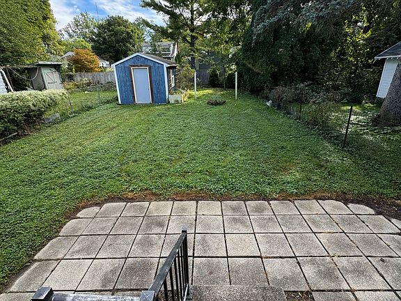 3rd image of 404 N Hayford Ave