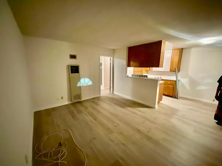 921 E Las Tunas Dr #D — Photo 2