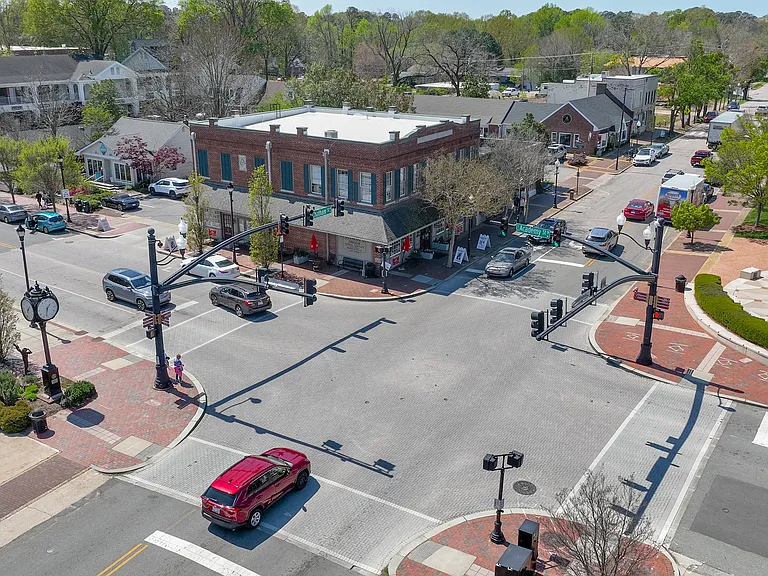Meridian Cary — Photo 16