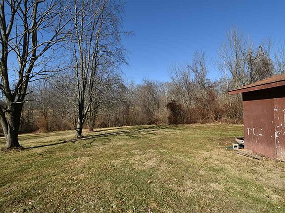 3rd image of 442 Sunnybrook Dr