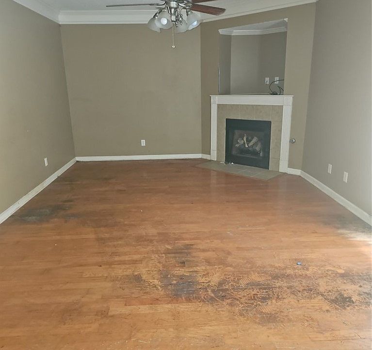 2nd image of 3120 Wisteria Ln