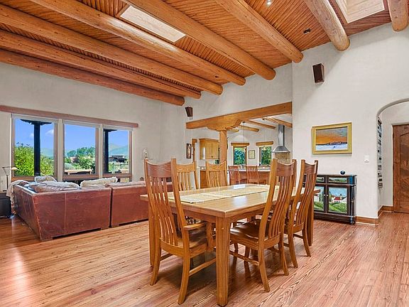 5th image of 412 Valverde Commons Dr