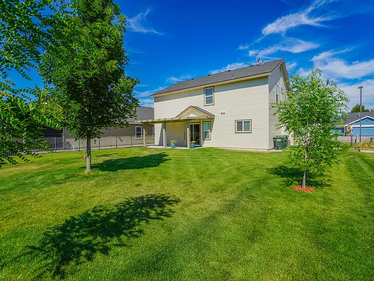 1655 N Azurite Pl — Photo 47