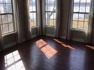 3651 E Minnie St, Decatur, IL 62521