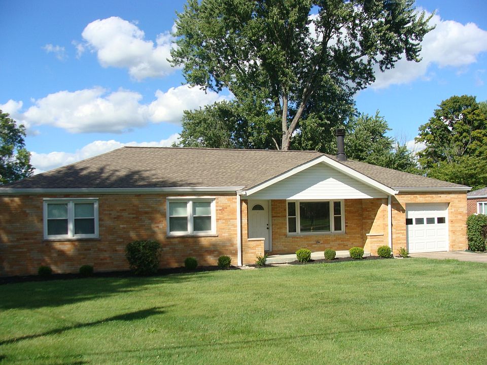 210 Northcrest Drive Mason, Ohio 45040 Rent - 1500 mo. Deposit 1500. Owner is a licensed real estate agent in the State of Ohio. Lawn care is included in the rent.