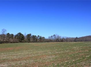 2 W Memorial Hwy, Union Grove, NC 28689