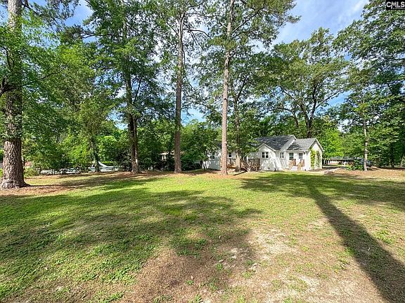 5th image of 402 Arbor Dr