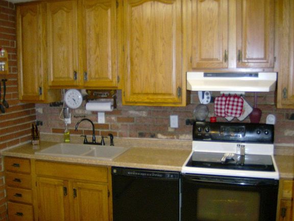 3rd image of 9910 Pinedale Dr
