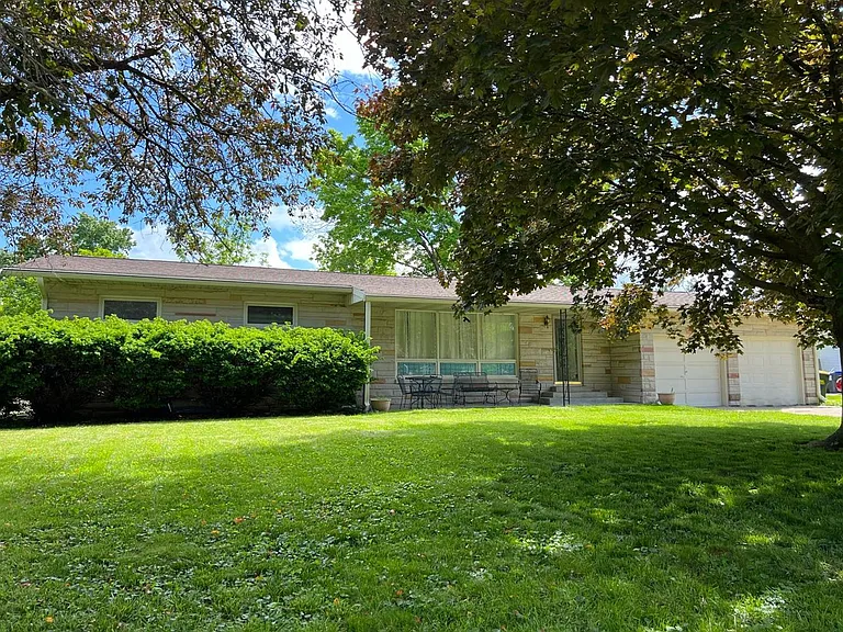 4071 W Broadway Ave — Photo 15