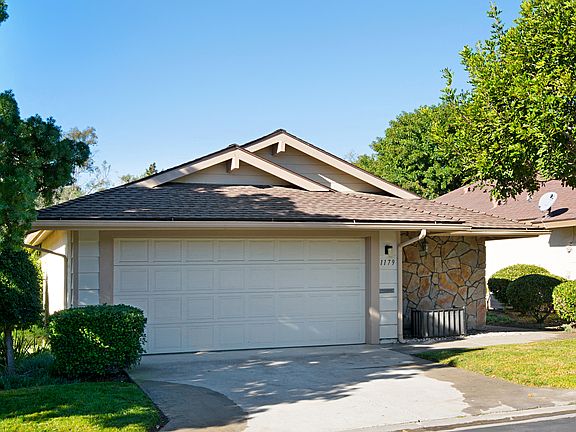 2nd image of 1179 La Casa Dr