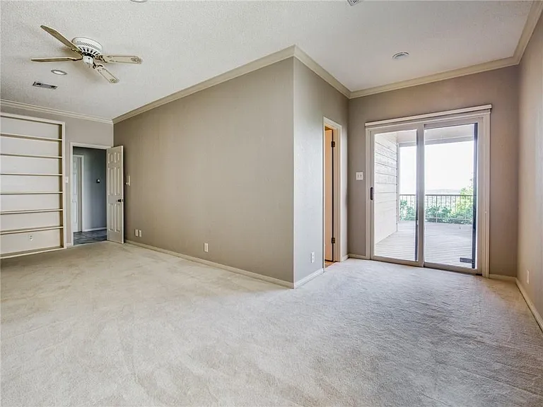 114 Paragon Ct — Photo 6