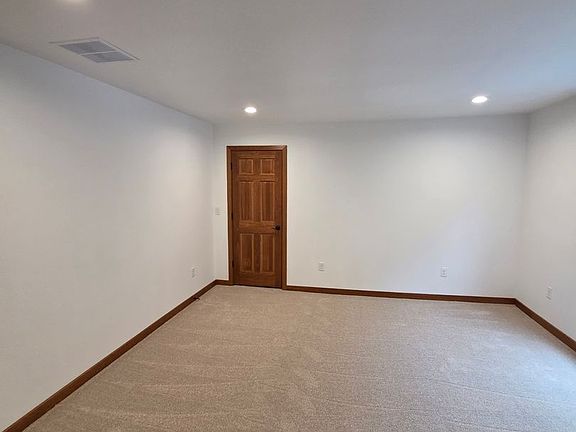 4th image of 2904 Parkridge St