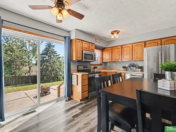 13523 Redwood St, Omaha, NE 68138