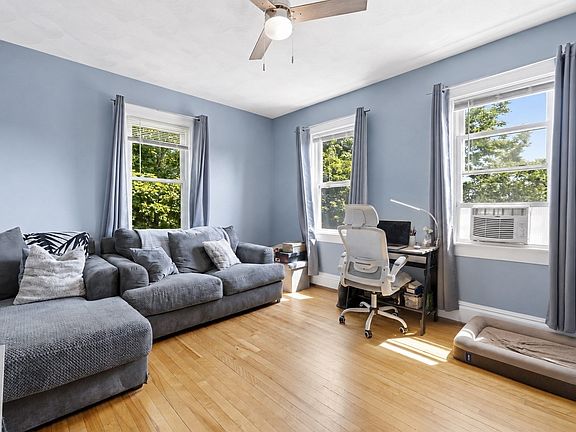2nd image of 314 Water St APT 6
