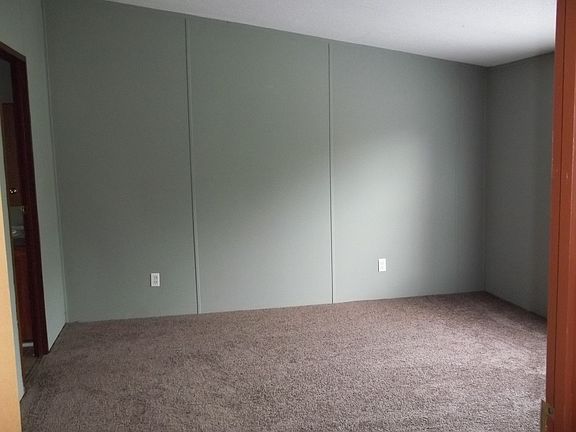 5th image of 2822 Retreat Ln