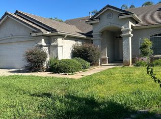 2771 E Shea Dr, Fresno, CA 93720